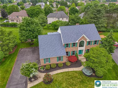 1050 Treeline Dr, Allentown, PA 18103