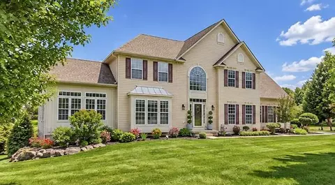 65 Joy Cir, Barto, PA 19504