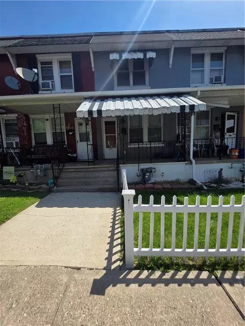 207 Clearfield St, Freemansburg, PA 18017
