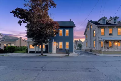 122 Front St, Catasauqua, PA 18032