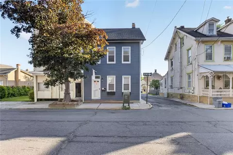 122 Front St, Catasauqua, PA 18032