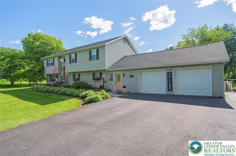 341 Lower Green Hill Rd, Kunkletown, PA 18058