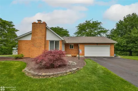 573 Longacre Dr, Cherryville, PA 18035