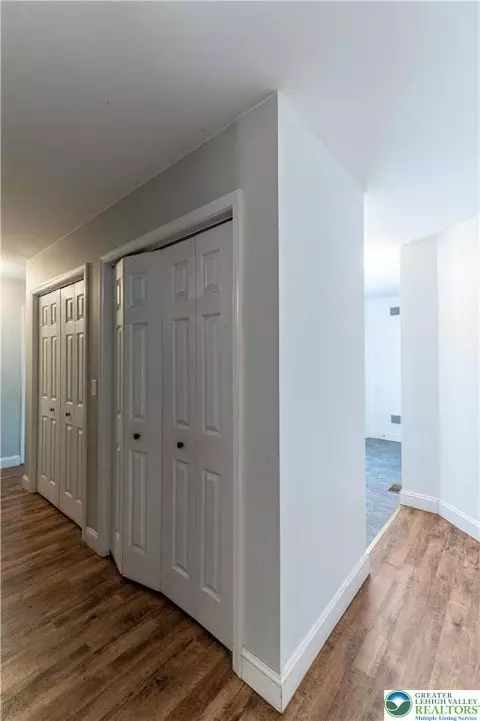 Entry Way - 518 Bauer Rd, Bath, PA 18014 photo 2 of 3