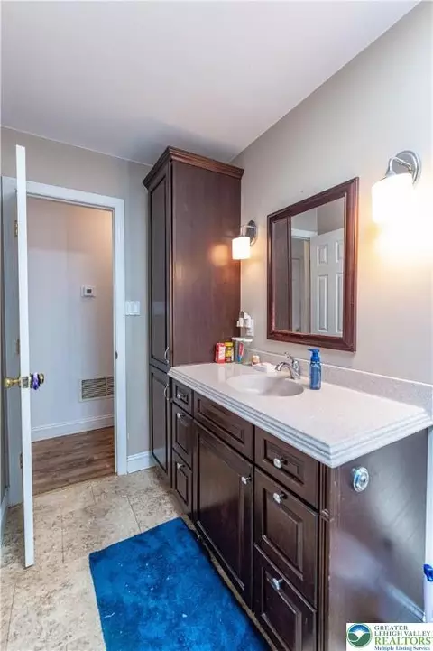Bath - 518 Bauer Rd, Bath, PA 18014 photo 5 of 8