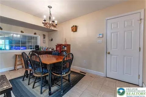 Dining - 518 Bauer Rd, Bath, PA 18014 photo 2 of 2