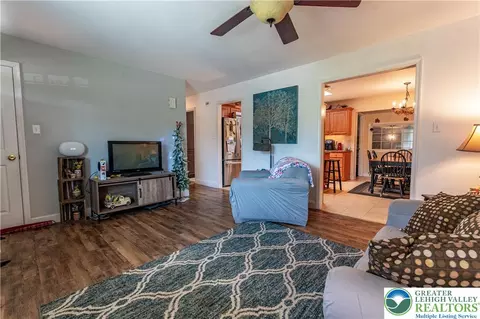 Living - 518 Bauer Rd, Bath, PA 18014 photo 3 of 4