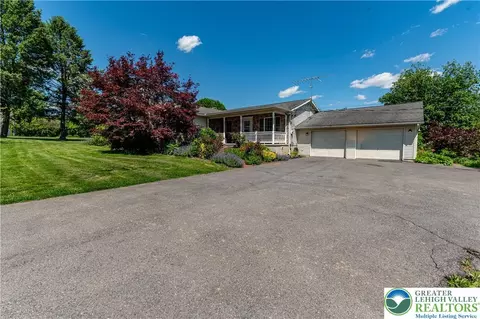 Exterior - 518 Bauer Rd, Bath, PA 18014 photo 2 of 9