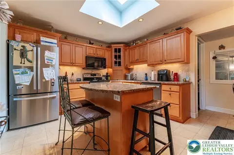 Kitchen - 518 Bauer Rd, Bath, PA 18014 photo 5 of 5