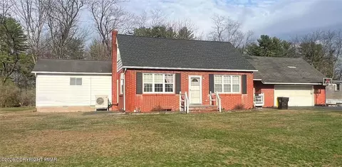 1564 Spruce St, Stroudsburg, PA 18360