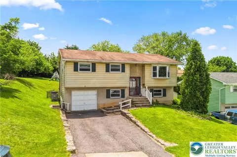 439 Bath Ave, Catasauqua, PA 18032