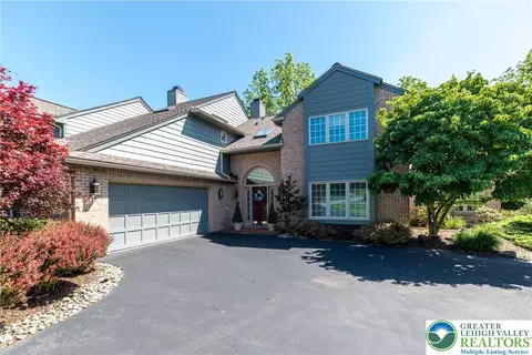 2931 Exeter Dr, Emmaus, PA 18049