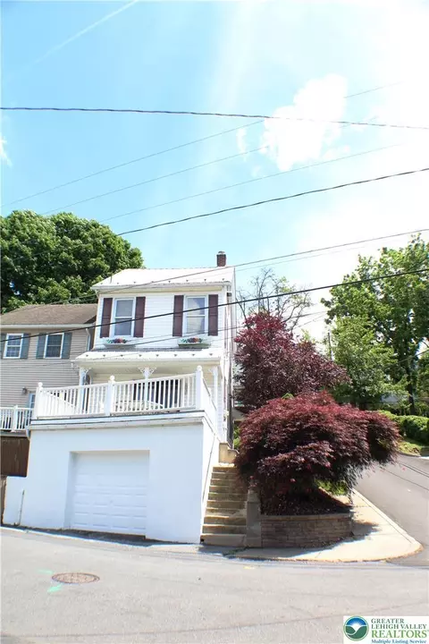 1020 Moravia St, Bethlehem, PA 18015