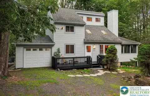 2985 Grace Ter, Coolbaugh Twp, PA 18466