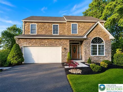 2123 Lincoln Ave, Fullerton, PA 18052