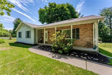 6 View Dr, Walnutport, PA 18088