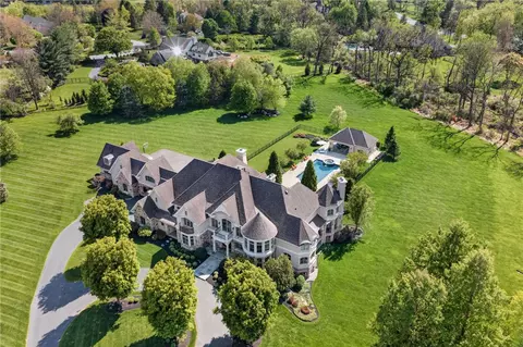 1731 Red Hawk, Bethlehem, PA 18015