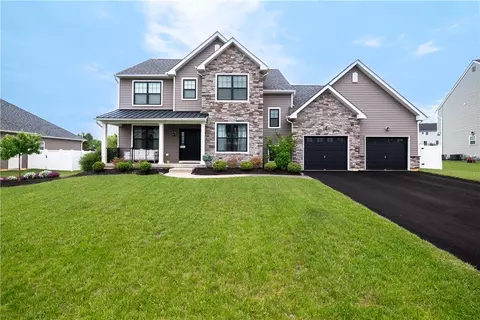 1011 Phyllis Pl, Palmer Township, PA 18045