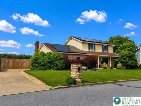 10 Dusty Rd, Easton, PA 18045