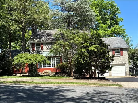 1236 Moffitt, Bethlehem, PA 18018