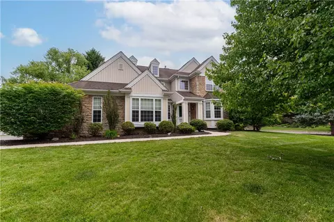 780 Ramblewood Dr, Forks Twp, PA 18040