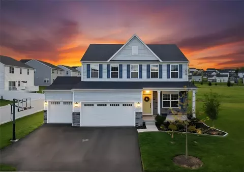 8150 Parker Pl, Fogelsville, PA 18051