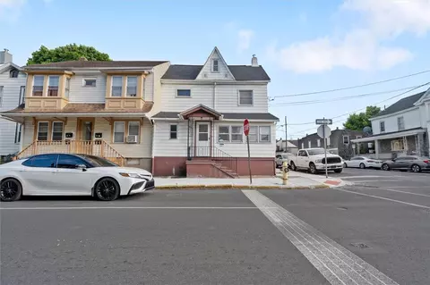 1056 Washington St, Easton, PA 18042