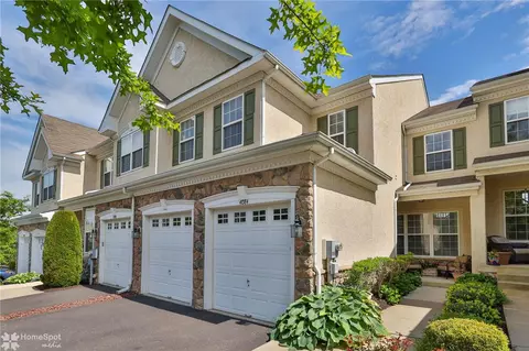 4084 Yorktown Rd, Coopersburg, PA 18036