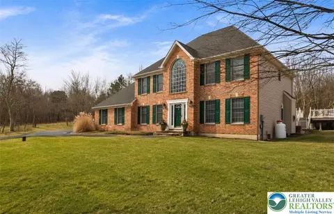 5 Jane Ct, Albrightsville, PA 18210