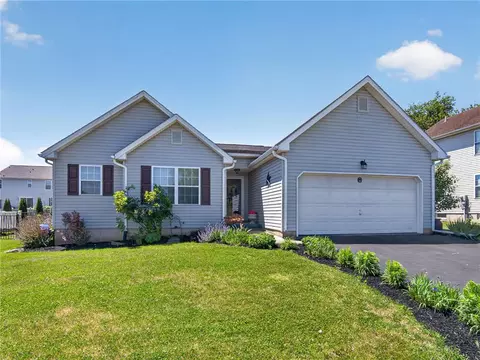 145 Vista Dr, Forks Twp, PA 18040