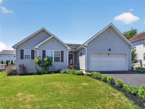 145 Vista Dr, Forks Twp, PA 18040
