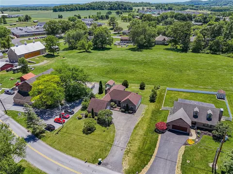 View/Area - 652 Old State Rd, Oley, PA 19547 photo 1 of 8
