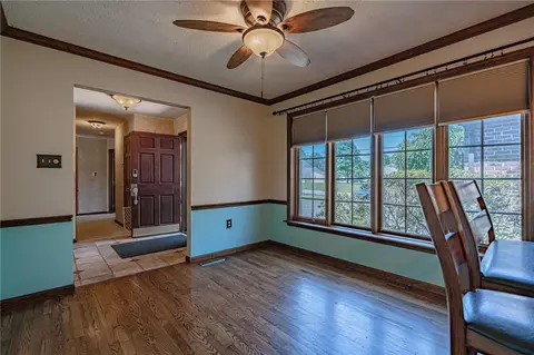 Entry Way - 652 Old State Rd, Oley, PA 19547 photo 3 of 5
