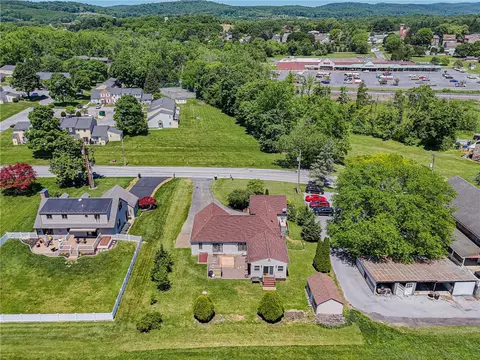 View/Area - 652 Old State Rd, Oley, PA 19547 photo 6 of 8