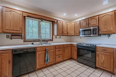 Kitchen - 652 Old State Rd, Oley, PA 19547 photo 3 of 5
