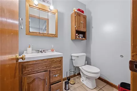 Bath - 101 Old Forge Dr, Bath, PA 18014 photo 1 of 2