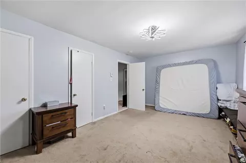 Bedroom - 101 Old Forge Dr, Bath, PA 18014 photo 2 of 5