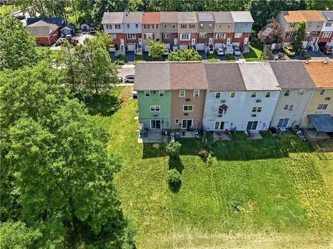 View/Area - 101 Old Forge Dr, Bath, PA 18014 photo 1 of 5