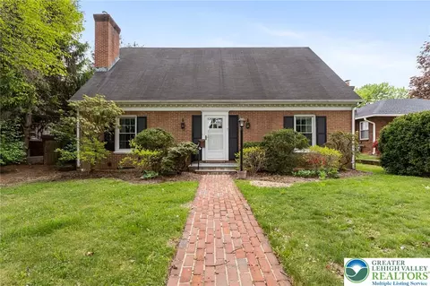 2714 W Washington St, Allentown, PA 18104