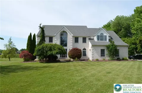 860 Newlins Rd, Easton, PA 18040