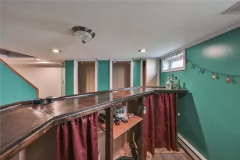 Entry Way - 3050 Cornwall Rd, Bethlehem, PA 18017 photo 8 of 11