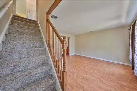 Entry Way - 3050 Cornwall Rd, Bethlehem, PA 18017 photo 3 of 11