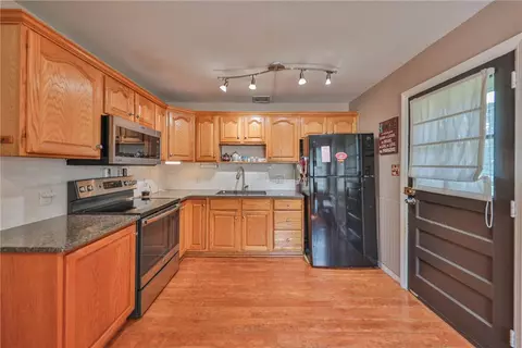 Kitchen - 3050 Cornwall Rd, Bethlehem, PA 18017 photo 2 of 4