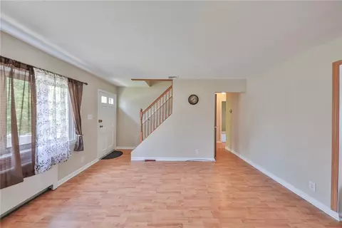 Living - 3050 Cornwall Rd, Bethlehem, PA 18017 photo 2 of 7