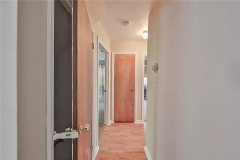 Entry Way - 3050 Cornwall Rd, Bethlehem, PA 18017 photo 1 of 11