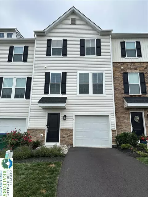 7614 Clayton Ave, Coopersburg, PA 18036