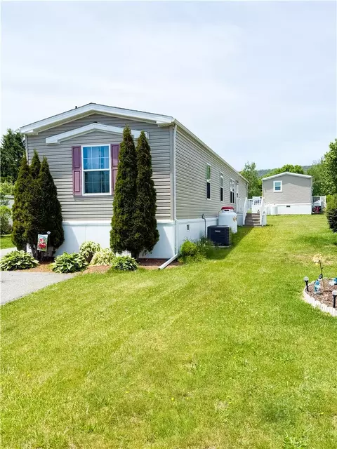 49 Ritzcraft Dr, Walnutport, PA 18088