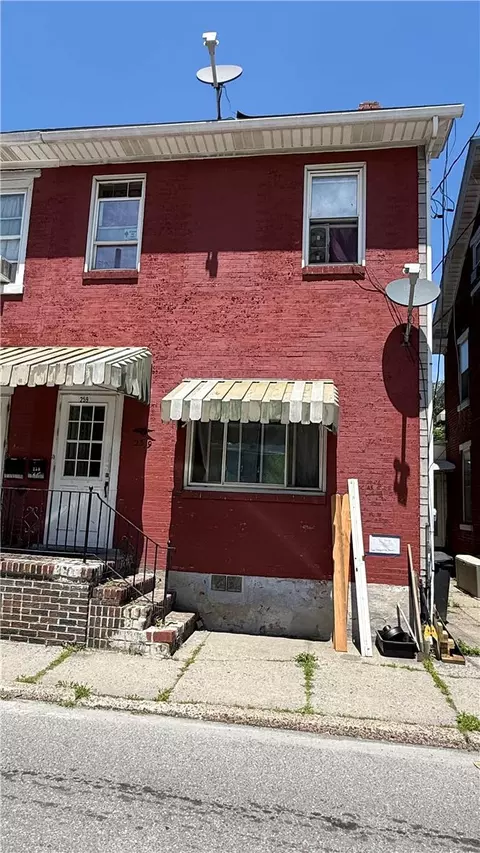 259 W Rowe, Tamaqua, PA 18252