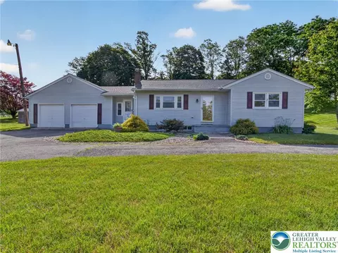 2587 E Scenic, Bath, PA 18014