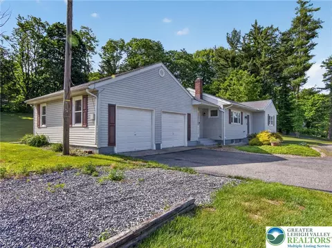 Exterior - 2587 E Scenic, Bath, PA 18014 photo 7 of 15